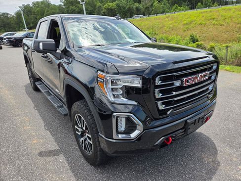 Used 2019 GMC Sierra 1500 AT4 w/ AT4 Premium Package AWD/4WD image 3