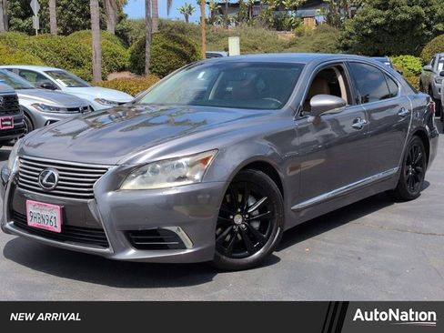 Used 2013 Lexus LS 460 w/ Comfort Pkg RWD image 1