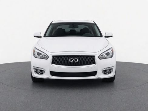 Used 2018 INFINITI Q70 L 3.7 AWD/4WD image 5