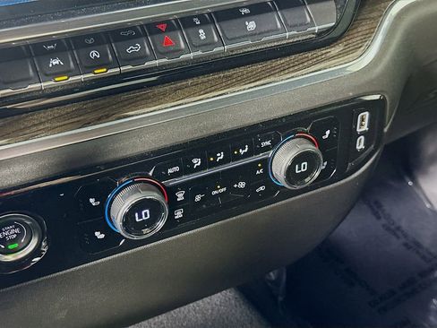 Used 2022 Chevrolet Silverado 1500 LT image 26