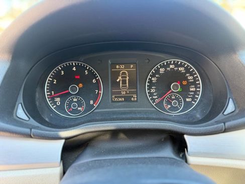 Used 2013 Volkswagen Passat 2.5 SE image 18