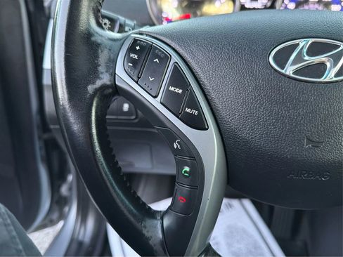 Used 2016 Hyundai Elantra Value Edition image 34