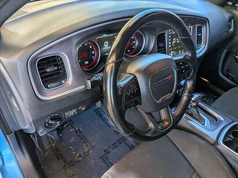 Used 2019 Dodge Charger GT RWD image 10