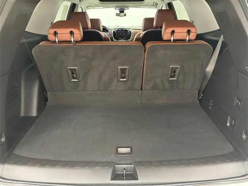 Used 2021 Chevrolet Traverse High Country image 17