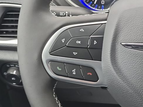 New 2026 Chrysler Pacifica Select image 27