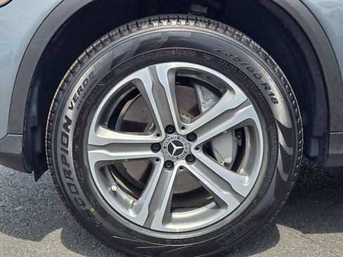 Used 2021 Mercedes-Benz GLC 300 4MATIC image 11