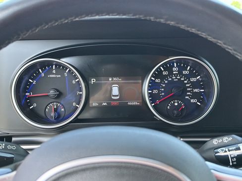 Used 2024 Kia Carnival LX FWD image 25