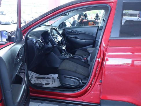 Used 2018 Hyundai Kona SEL image 14