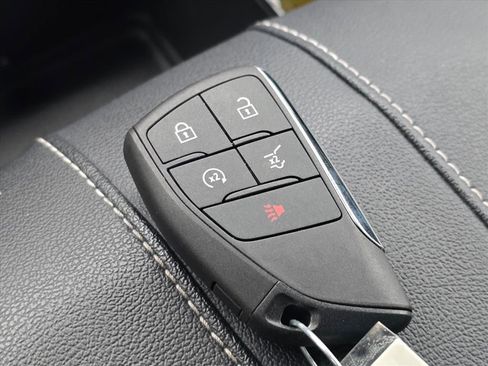 Certified 2025 Chevrolet Traverse LT image 20