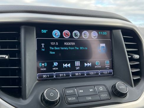 Used 2018 GMC Acadia SLT image 22