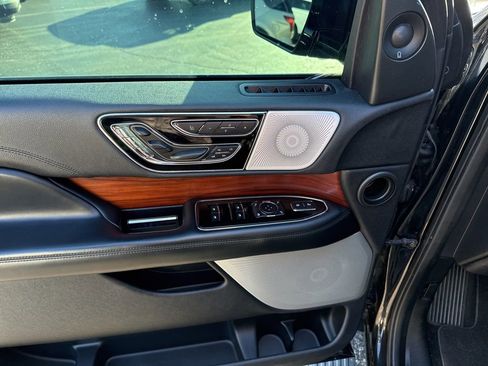 Used 2020 Lincoln Navigator Reserve w/ Equipment Group 208A Reserve image 14