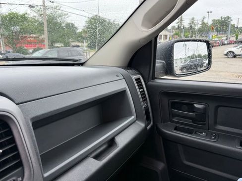 Used 2017 RAM 1500 Express w/ Express Value Package AWD/4WD image 23