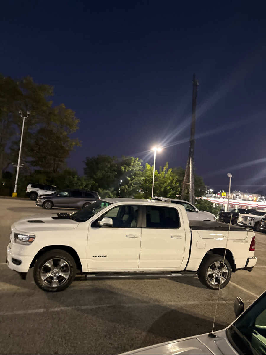 Used 2023 RAM 1500 Laramie AWD/4WD image 14