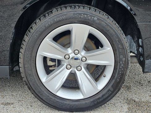 Used 2023 Dodge Challenger SXT RWD image 13