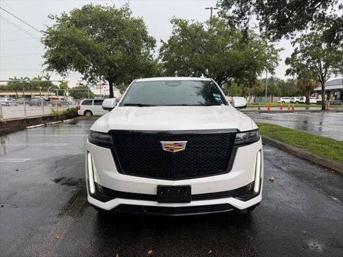 Used 2021 Cadillac Escalade Sport RWD image 8