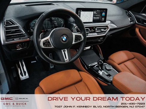 Used 2025 BMW X4 M40i w/ Premium Package image 16