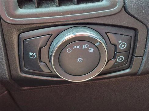 Used 2013 Ford Focus SE FWD image 11