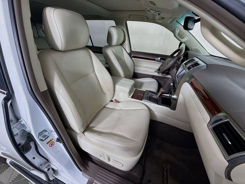 Used 2013 Lexus GX 460 w/ Comfort Plus Pkg AWD/4WD image 30