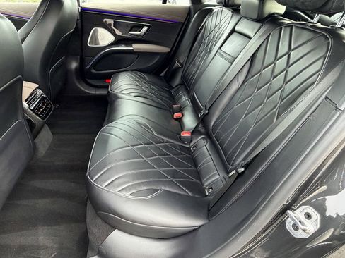 Certified 2023 Mercedes-Benz EQS 580 4MATIC Sedan image 30