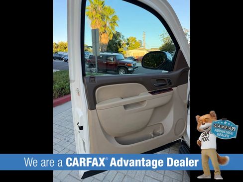 Used 2013 Chevrolet Suburban LTZ image 14