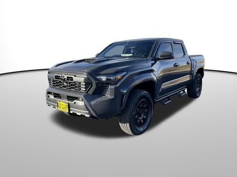 Used 2024 Toyota Tacoma TRD Sport image 8