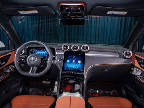 New 2026 Mercedes-Benz GLC 300 image 14
