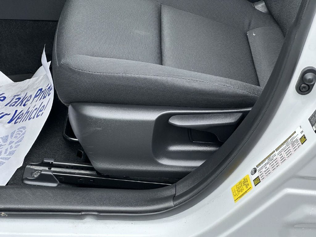 Used 2025 Toyota Corolla LE w/ LE Premium Package FWD image 15