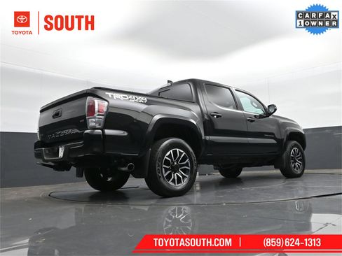 Used 2023 Toyota Tacoma TRD Sport image 32