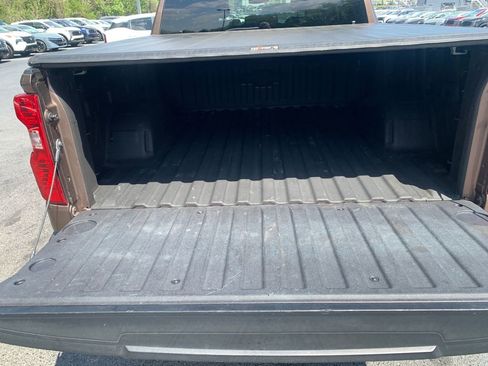 Used 2019 Chevrolet Silverado 1500 RST AWD/4WD image 26
