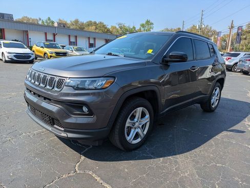 Used 2023 Jeep Compass Latitude image 8