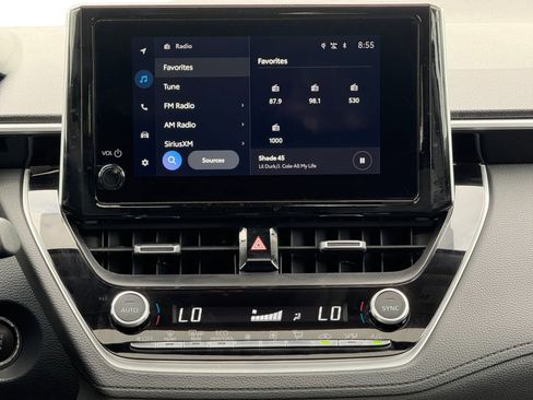 Used 2024 Toyota Corolla Cross XLE image 14