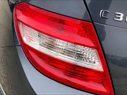 Used 2008 Mercedes-Benz C 300 Sedan image 28