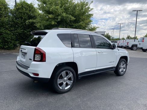 Used 2015 Jeep Compass High Altitude FWD image 9