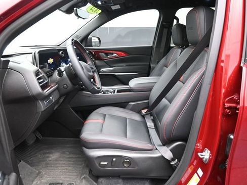 Used 2024 Chevrolet Traverse RS w/ LPO, Floor Liner Package AWD/4WD image 21