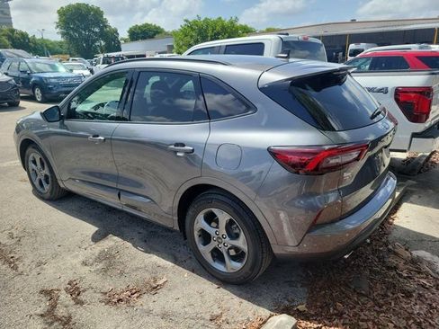 Used 2024 Ford Escape ST-Line w/ Tech Pack #1 FWD image 3