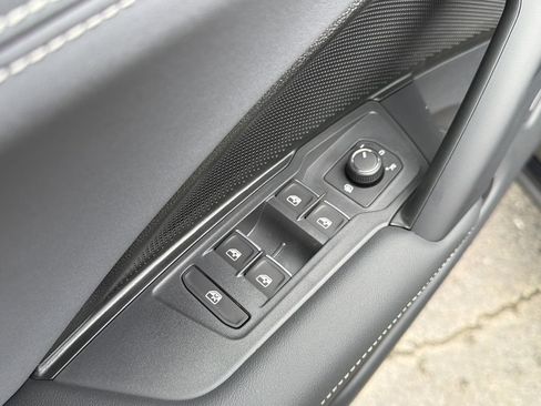 New 2026 Volkswagen Tiguan SE R-Line FWD image 24