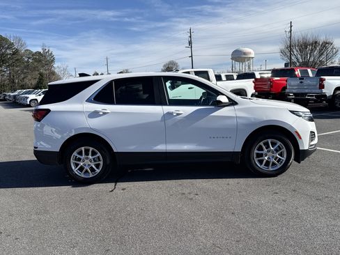 Used 2024 Chevrolet Equinox LT image 5
