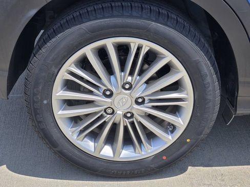 Used 2020 Hyundai Kona SEL FWD image 10