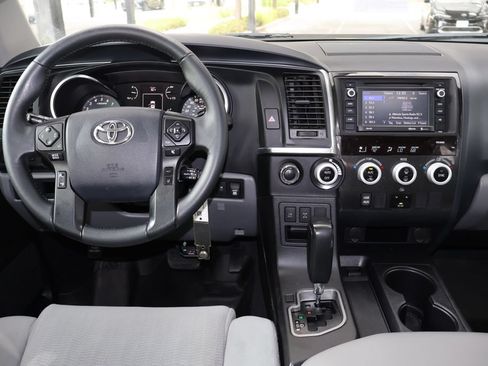 Used 2019 Toyota Sequoia SR5 AWD/4WD image 2