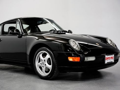 Used 1995 Porsche 911 Carrera RWD image 40