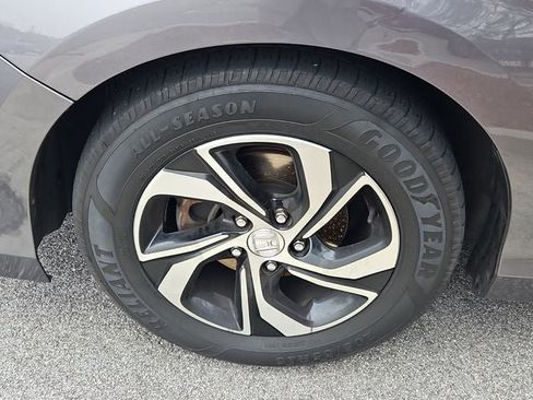 Used 2017 Honda Accord LX image 14