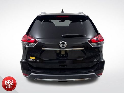 Used 2019 Nissan Rogue SV w/ Premium Package FWD image 5