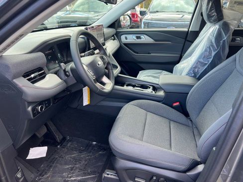 New 2026 Ford Explorer Active image 7