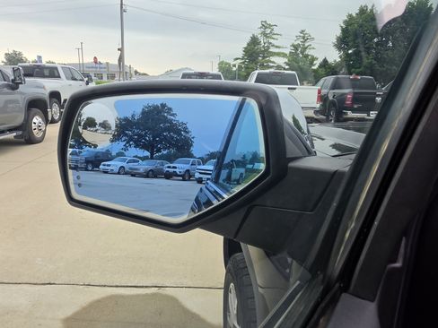 Used 2015 GMC Sierra 1500 SLT AWD/4WD image 9