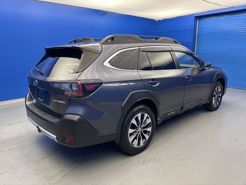 Certified 2023 Subaru Outback Limited AWD/4WD image 7