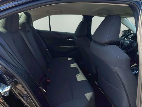Used 2021 Toyota Corolla LE image 16