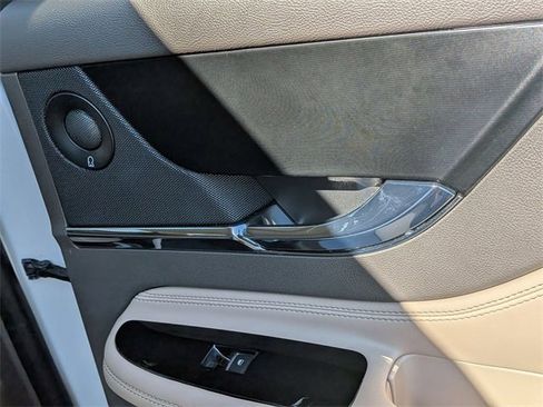 Used 2020 Lincoln Corsair Reserve image 34