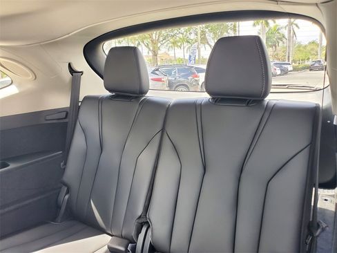 Used 2026 Acura MDX w/ Technology Package image 14