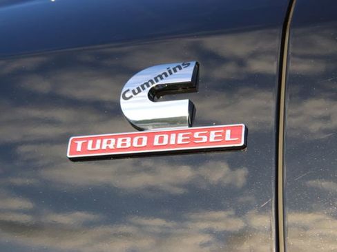 Used 2025 RAM 2500 Laramie w/ Sport Appearance Package image 16