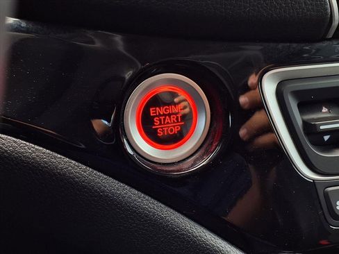 Used 2019 Honda Pilot Elite image 24